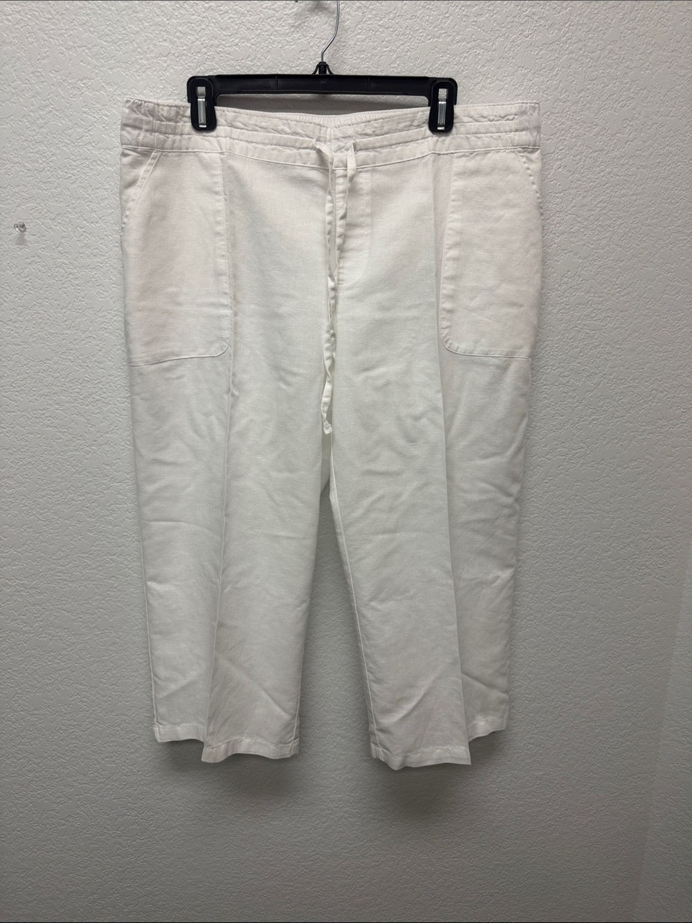 Liz Claiborne White Drawstring Casual Joggers